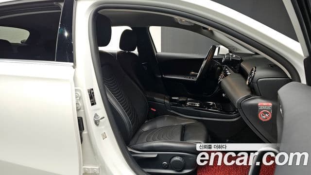 Mercedes-Benz A-класс W177 A220 хэтчбек, 2019 10