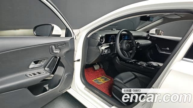 Mercedes-Benz A-класс W177 A220 хэтчбек, 2019 11