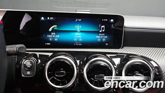 Mercedes-Benz A-класс W177 A220 хэтчбек, 2019 14