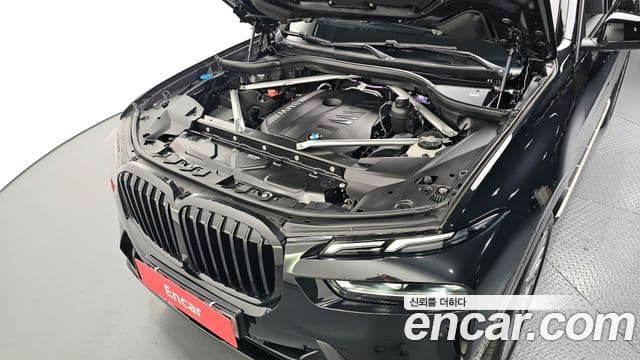 BMW X7 (G07) xDrive 40i Design Pure Excellence 6인승, 2025 6