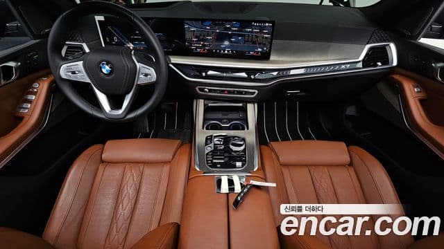 BMW X7 (G07) xDrive 40i Design Pure Excellence 6인승, 2025 7