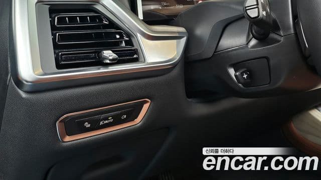 BMW X7 (G07) xDrive 40i Design Pure Excellence 6인승, 2025 16