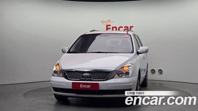 Kia Carnival R топовая версия, 2014 3