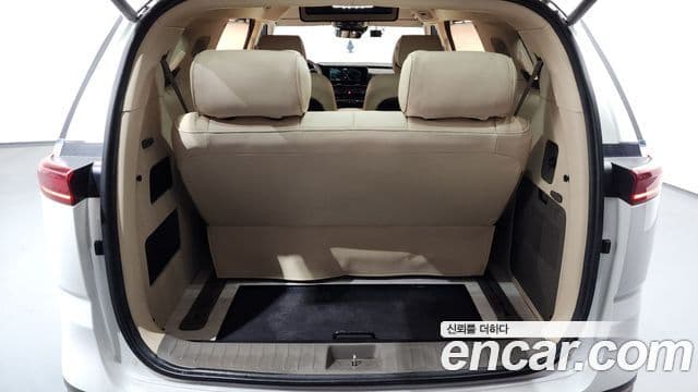 Kia Carnival 4세대 9인승 High Limousine(компания по спецнадстройкам), 2021 20