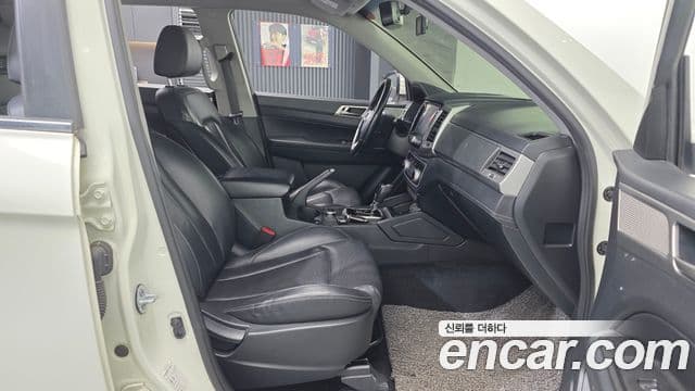 KG모빌리티(SsangYong) Rexton Sport Adventure, 2018 11