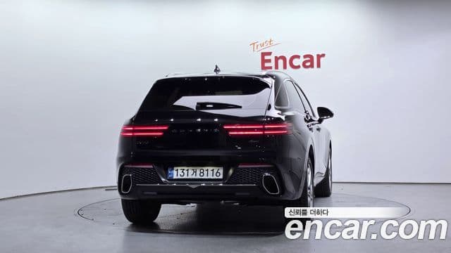 Genesis GV70, 2022 4