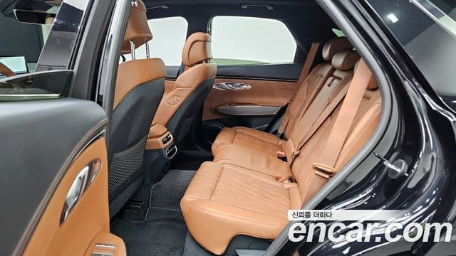 Genesis GV70, 2022 13