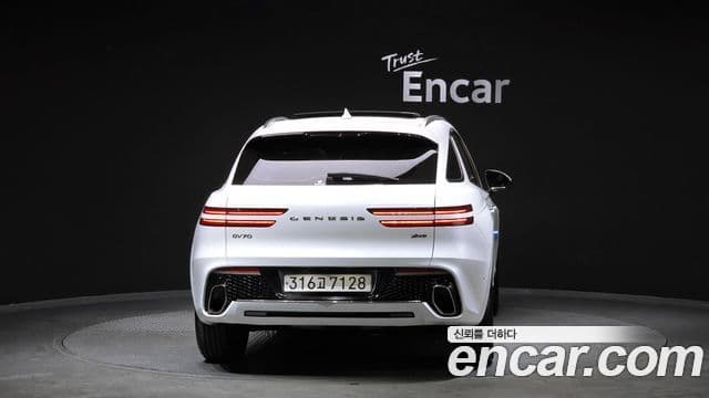 Genesis GV70, 2024 4