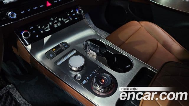 Genesis GV70, 2025 9