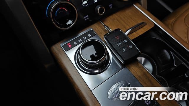 Land Rover Range Rover 4세대 4.4 SDV8 AB LWB дизель, 2019 9