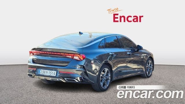 Kia K5 3세대 Signature, 2021 2