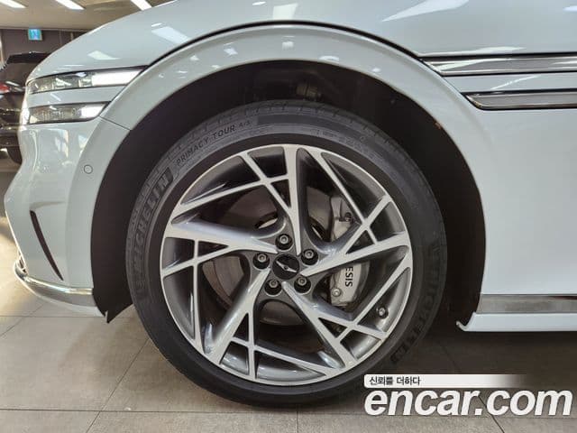 Genesis G90 (RS4) бензин 3.5 турбо AWD, 2023 20