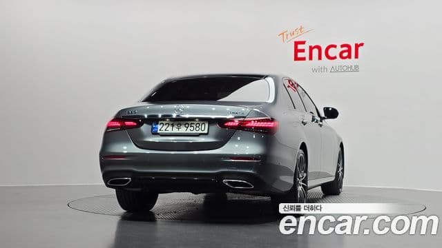 Mercedes-Benz E-класс W213 AMG Line, 2023 4