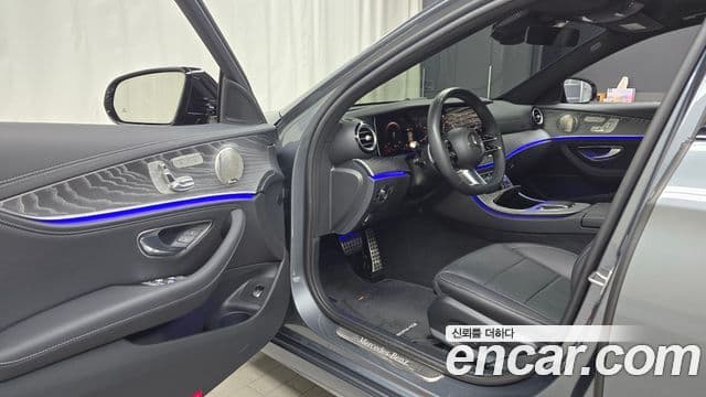 Mercedes-Benz E-класс W213 AMG Line, 2023 11