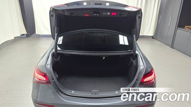 Mercedes-Benz E-класс W213 AMG Line, 2023 20