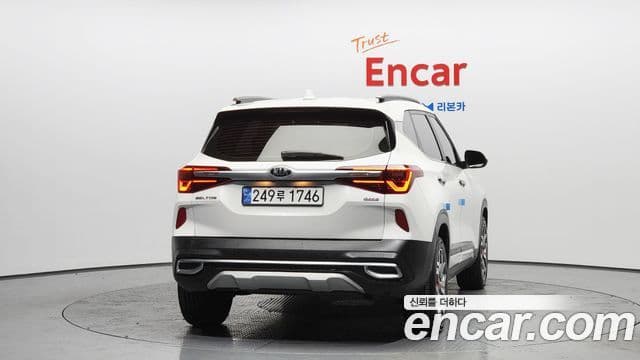 Kia Seltos Signature, 2021 4