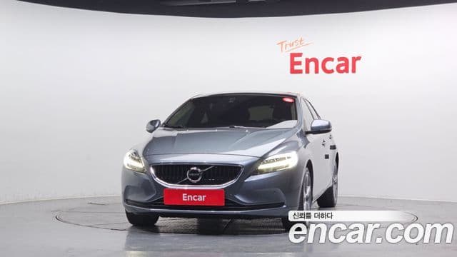 Volvo V40 2세대, 2018 3