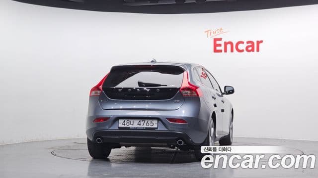 Volvo V40 2세대, 2018 4