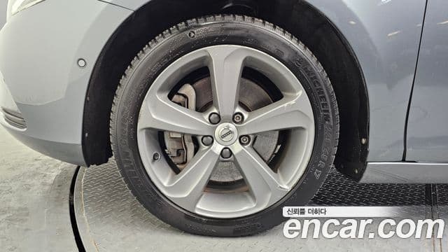 Volvo V40 2세대, 2018 все фото