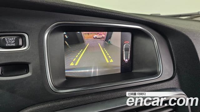 Volvo V40 2세대, 2018 15