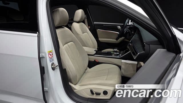 Audi A6 (C8) Premium, 2023 10