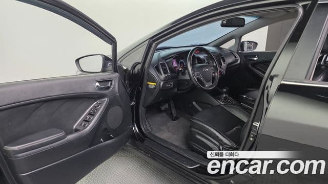 Kia K3 Prestige, 2013 11