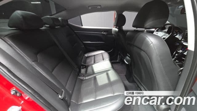 Hyundai Avante AD 1.6 GDI Value Plus, 2018 12