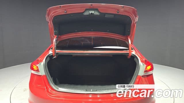 Hyundai Avante AD 1.6 GDI Value Plus, 2018 20