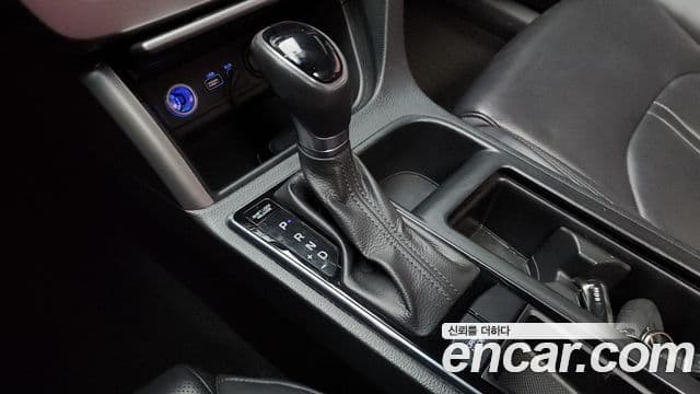 Hyundai LF Sonata гибрид Modern, 2015 9