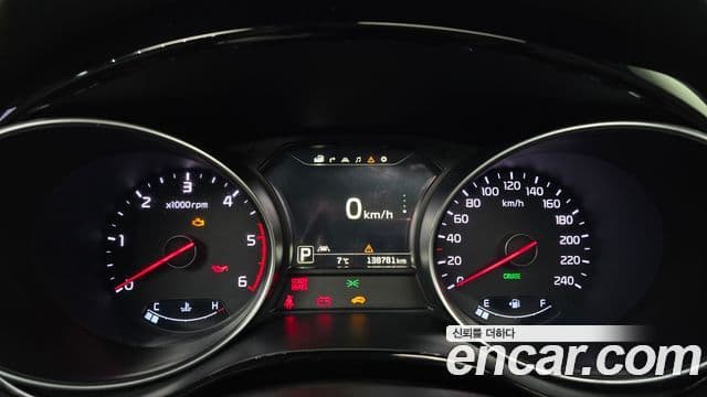 Kia All New Carnival Noblesse, 2015 8