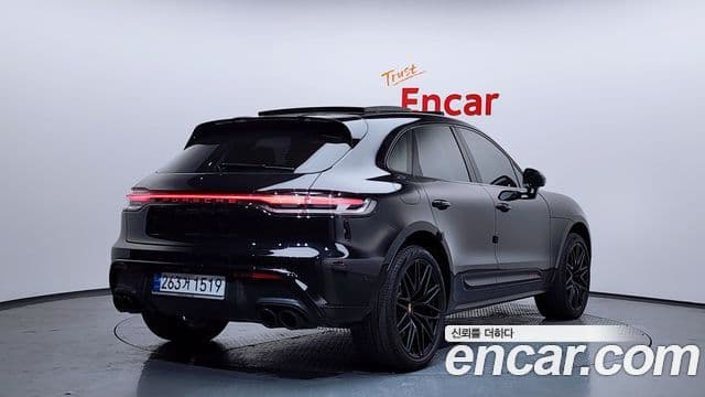 Porsche Macan 95B, 2022 2