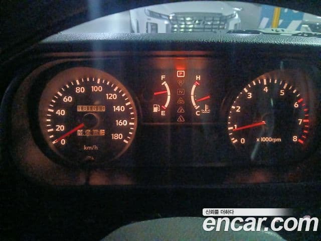Hyundai 갤로퍼 2 9인승 V6 LPG, 1999 8