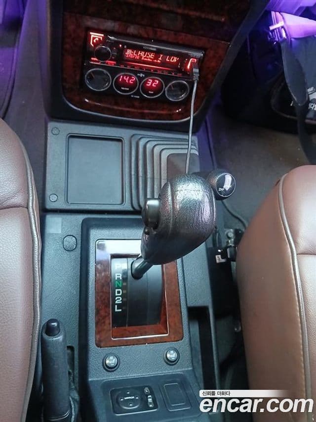 Hyundai 갤로퍼 2 9인승 V6 LPG, 1999 10