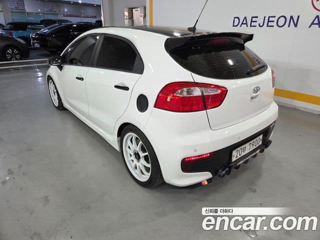 Kia The / новый New Pride Prestige, 2015 3