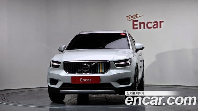 Volvo XC40 B4 Inscription, 2021 3