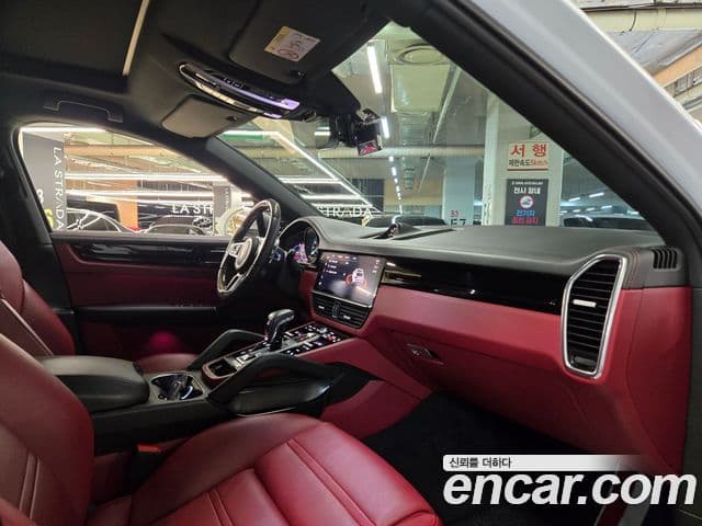 Porsche Cayenne (PO536) 3.0 E-гибрид купе, 2022 все фото