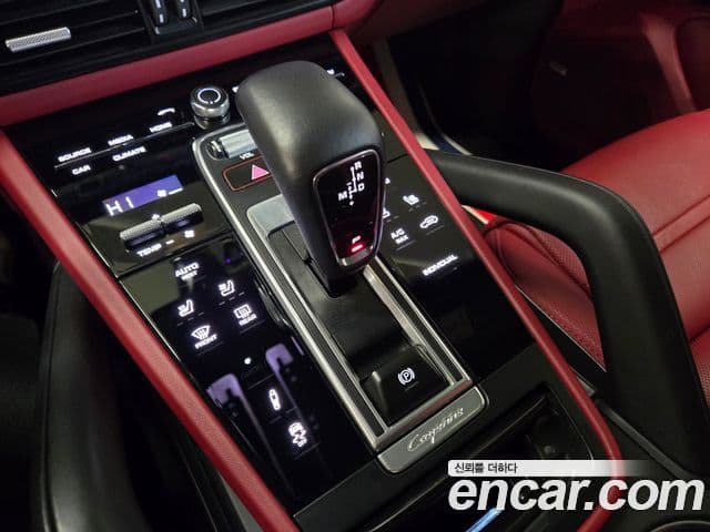 Porsche Cayenne (PO536) 3.0 E-гибрид купе, 2022 17