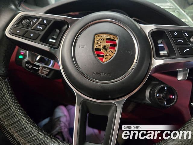 Porsche Cayenne (PO536) 3.0 E-гибрид купе, 2022 18