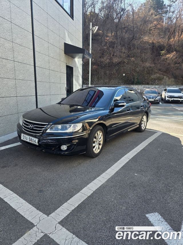Hyundai The / новый Luxury Grandeur Q240 Deluxe, 2010 1