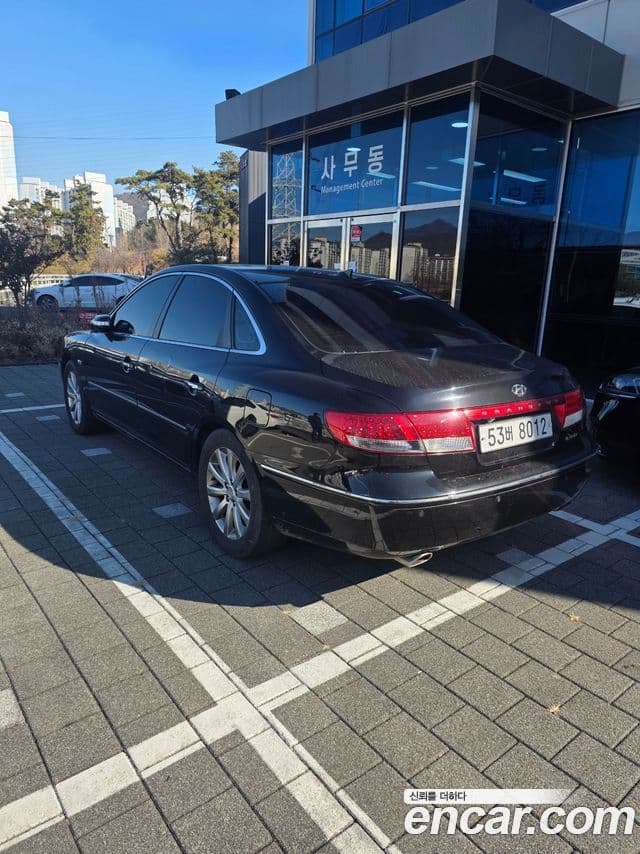 Hyundai The / новый Luxury Grandeur Q240 Deluxe, 2010 2