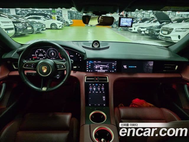 Porsche 타이칸 4S, 2021 10