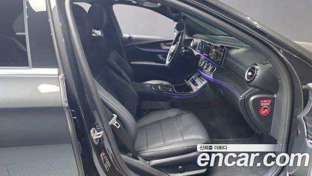 Mercedes-Benz E-класс W213 AMG Line, 2023 11