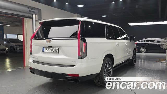 Cadillac Escalade 5세대 ESV Sport Platinum, 2023 2