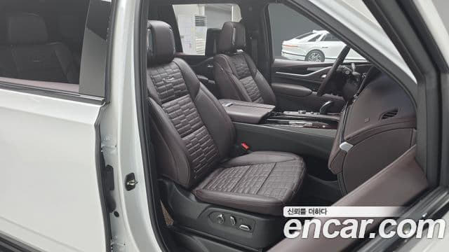 Cadillac Escalade 5세대 ESV Sport Platinum, 2023 10