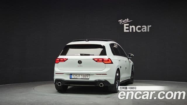 Volkswagen Гольф 8세대 2.0 GTI, 2024 4