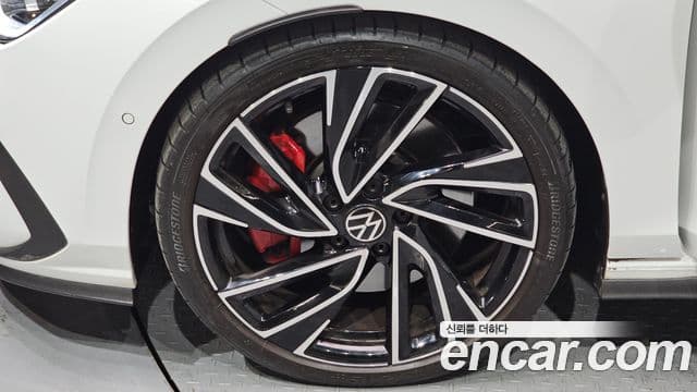 Volkswagen Гольф 8세대 2.0 GTI, 2024 все фото