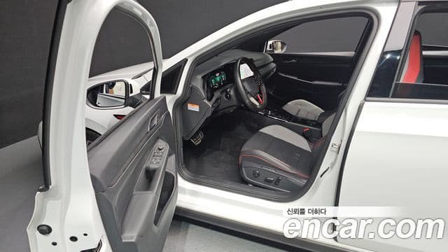 Volkswagen Гольф 8세대 2.0 GTI, 2024 10