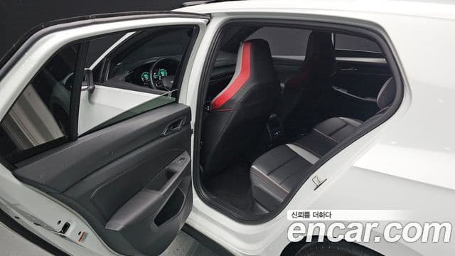 Volkswagen Гольф 8세대 2.0 GTI, 2024 12