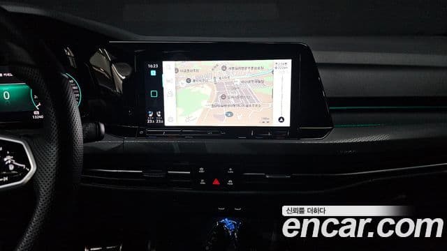 Volkswagen Гольф 8세대 2.0 GTI, 2024 14