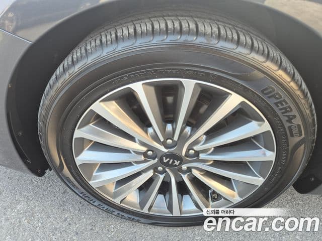 Kia All New K7 Noblesse, 2019 19